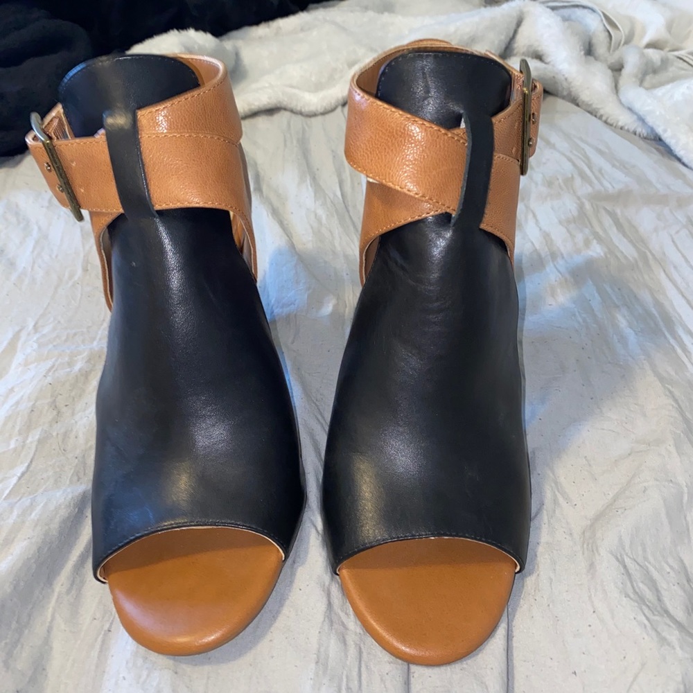 Open Toed Boots - Picture 3 of 4